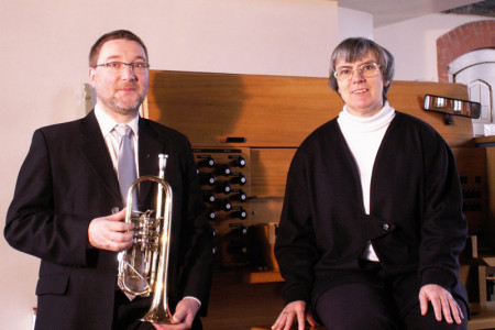 Christiane Werbs (Orgel) und Christian Packmohr (Trompete) spielen am kommenden Sonnabend in der Warnemünder Kirche.