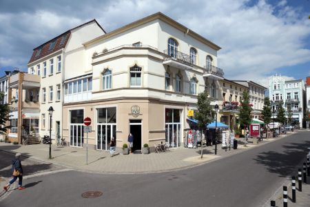 Am Kirchenplatz - Ferienwohnungen Warnemünde