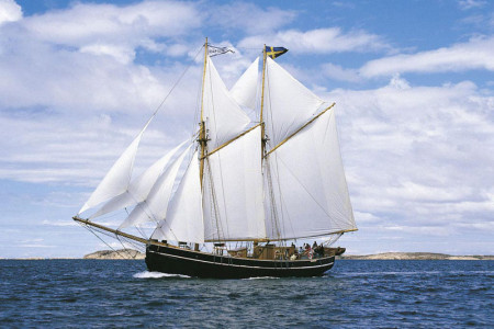Mit der schwedischen "Kvartsita" können Gäste während der Hanse Sail auf Ostseetörn gehen.