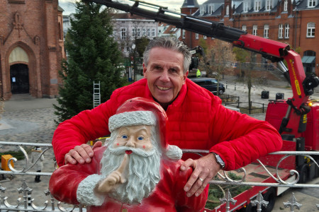 Vor Michael Paasch liegen arbeitsreiche Wochen – als Herz und Hand der Organisation sorgt er dafür, dass der Warnemünder Weihnachts- und Neujahrsmarkt in voller Festpracht erstrahlt.