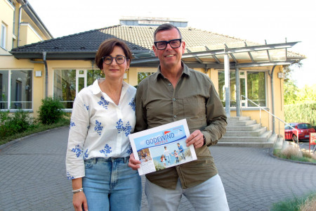 Das Ehepaar Pohling betreibt in Markgrafenheide die Hotels Godewind und Susewind. Zunehmend setzen sie auf Nachhaltigkeit und Digitalisierung.