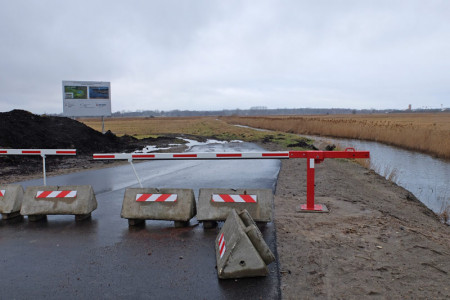 Ab Mitte März rollen hier die Bagger und Tieflader. Im ersten Schritt werden 7.000 Kubikmeter Erde abgefahren.