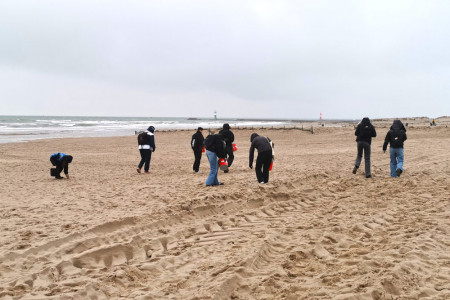 Regelmäßig finden auch in Warnemünde gemeinschaftliche Müllsammlungen statt. Für eine größere Beteiligung setzt der Verein Rostock Müllfrei e.V. jetzt auf Werbemaßnahmen.