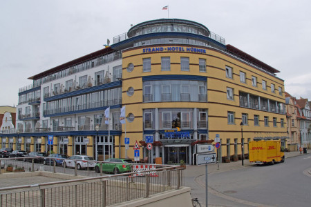 Bis Ostern 2018 entsteht im Warnemünder Strand-Hotel Hübner ein neues Restaurant mit eigener Kaffeestrecke.