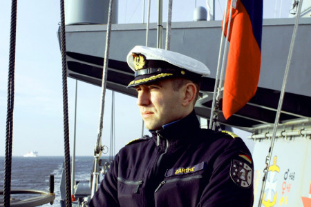 Fregattenkapitän Sascha Zarthe (Foto) übergibt den Staffelstab an Fregattenkapitän Florian Feld.   