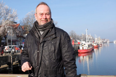 Uwe Radtke ist neuer erster Vorsitzender des Warnemünder Shantychors De Klaashahns. Der 64-Jährige freut sich auf die neuen Aufgaben.
