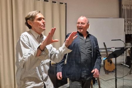 Die Vorfreude war den beiden Initiatoren Detlev Hammerschmidt (l.) und Ondra Kitzerow schon bei der Begrüßung anzumerken. Die Vorfreude war den beiden Initiatoren Detlev Hammerschmidt (l.) und Ondra Kitzerow schon bei der Begrüßung anzumerken.