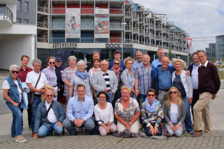 Mit dem Warnem&uuml;nder Ortsbeirat verbindet der Stadtbeirat aus Vegesack eine langj&auml;hrige enge Freundschaft. Die Bremer folgten jetzt einer Einladung der Warnem&uuml;nder zum 800. Stadtgeburtstag und 28. Internationalen Hansetag.