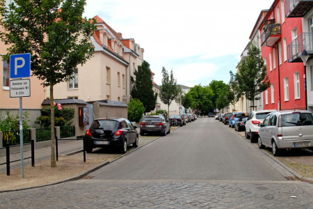 Ab dem 1. August &auml;ndern sich die Geb&uuml;hren f&uuml;r neue Anwohnerparkausweise deutlich. Von zuvor 30,70 geht&rsquo;s dann hoch auf 182,50 Euro pro Jahr.//Foto: Archiv