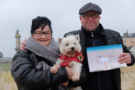 Engagieren sich auch zum Jahreswechsel am Strand von Warnemünde: Franziska und Matthias Treichel.