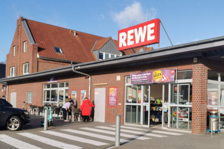 Ab dem 30. Dezember, 20 Uhr, schließt der Rewe-Markt in Warnemünde für mehrere Monate wegen Umbauarbeiten.