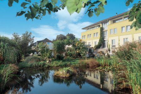 Tolle Last-minute Angebote - Hotel mit Schwimmbad