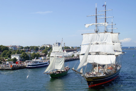 Rostocks maritime Feste suchen fleißige Helfer