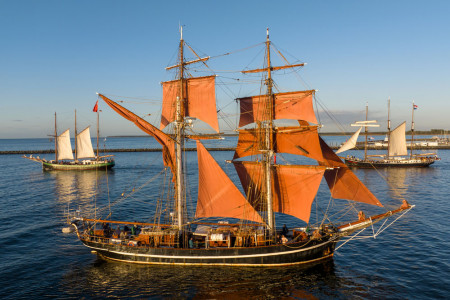 Traditionsschiffe sind das Herzstück einer jeden Hanse Sail.//Foto: Taslair Traditionsschiffe sind das Herzstück einer jeden Hanse Sail.//Foto: Taslair