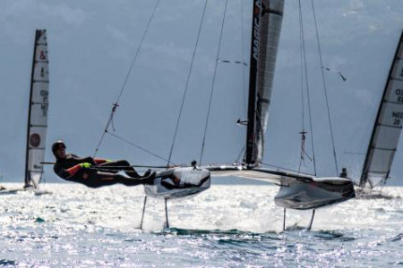 Foilen mir dem A-Cat - Segeln wie auf Kufen 