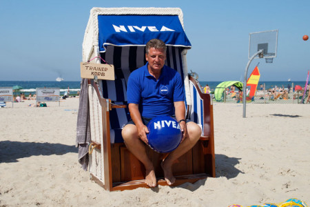 Andreas Zachhuber hat am Nivea Haus Active Beach den Hut auf.
