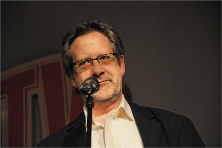 Der Kabarettist Uwe Kleibrink gastiert als Kurt Knabenschuh im Ringelnatz Warnemünde.