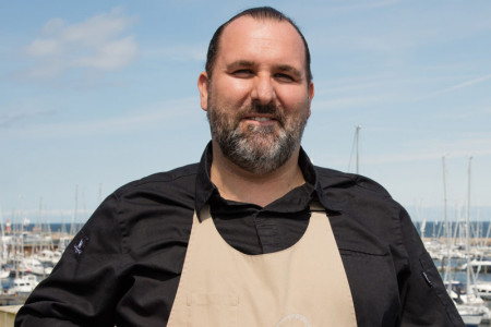 Unter der Küchenleitung von André Münch konnte der Michelin-Stern für das Gourmet-Restaurant „Der Butt“ in der Yachthafenresidenz Hohe Düne erstmals verteidigt werden.