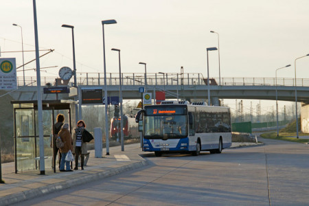 Die Buslinie 37 wird wegen Asphaltierungsarbeiten auf dem Warnemünder Kirchenplatz umgeleitet.