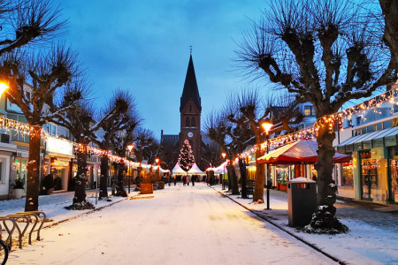 Für den Warnemünder Weihnachts- und Neujahrsmarkt werden noch Unterstützer gesucht. Gern gesehen sind Spenden, aber auch helfende Hände. Für den Warnemünder Weihnachts- und Neujahrsmarkt werden noch Unterstützer gesucht. Gern gesehen sind Spenden, aber auch helfende Hände.