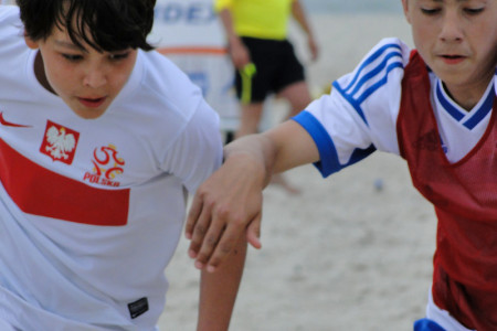 Am 2. Juli startet am Nivea Haus Active Beach Warnemünde die Beach-Soccer-WM der Weltmeister - ausgespielt durch die Rostocker Schulen und Vereine.