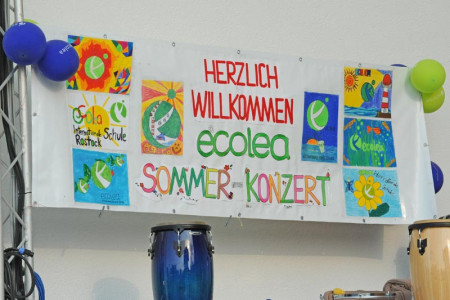 Das Sommerkonzert des Ecolea-Gymnasiums findet am kommenden Montag im Kurhausgarten Warnemünde statt.