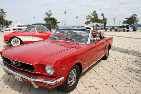 Carsten Möller, 53 Jahre, OCC-Geschäftsführer mit einem Ford Mustang