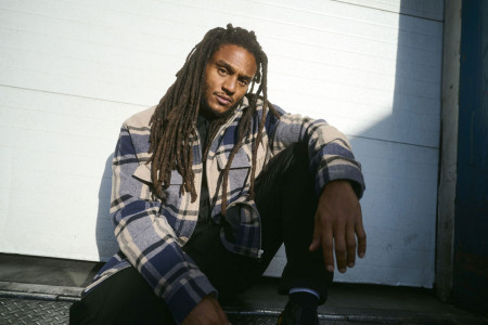 Marvin Brooks präsentiert im Warnemünder Kurhausgarten einen einzigartigen Mix aus Soul, Pop, R'n'B, afrikanischen und karibischen Elementen, aus Wärme und Coolness und Nonchalance.//Foto: Künstler Marvin Brooks präsentiert im Warnemünder Kurhausgarten einen einzigartigen Mix aus Soul, Pop, R'n'B, afrikanischen und karibischen Elementen, aus Wärme und Coolness und Nonchalance.//Foto: Künstler