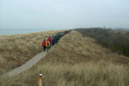 120 Wanderfreunde waren am vergangenen Sonnabend nach Rosenort unterwegs. Foto: Jürgen Dudek