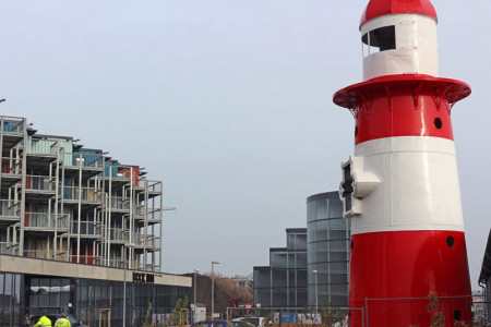 Seit heute ist das historische Molenfeuer wieder zur&uuml;ck in Warnem&uuml;nde.