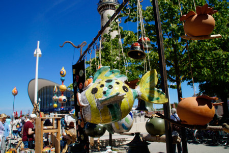 Am Donnerstag geht der Warnemünder Kunsthandwerkermarkt in seine 12. Saison.