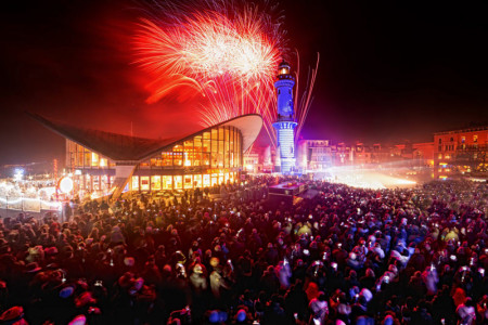 Die Leuchtturm in Flammen-Macher Martina Hildebrandt und Torsten Sitte sind zu Gast beim Neptun-Talk. Foto: Holger Martens