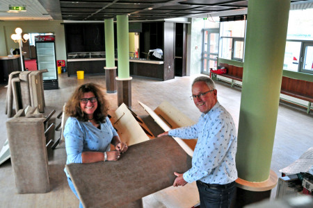 Es ist schon Land in Sicht: Katrin und Norbert Ripka auf ihrer Baustelle in der Cafeteria Ripka im TPW.