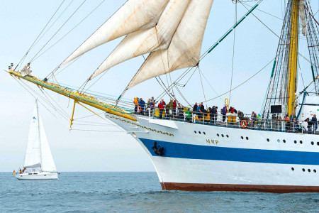 Segeltörn zur Völkerverständigung auf dem russische Vollschiff Mir; Foto: Hanse Sail/Lutz Zimmermann