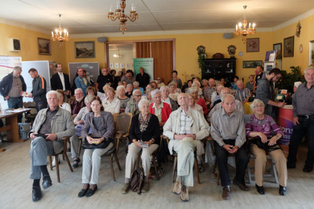 "Volle Hütte" beim ersten Warnemünder Seniorentag im Vereinsheim der Kleingartenanlage Am Moor e.V. "Volle Hütte" beim ersten Warnemünder Seniorentag im Vereinsheim der Kleingartenanlage Am Moor e.V.