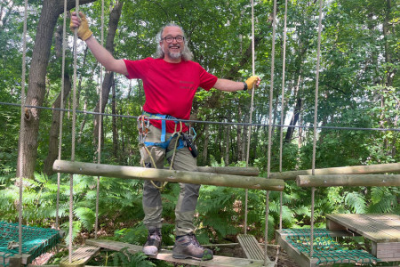 Seit acht Jahren betreibt Roland Wuhrer den Kletterpark Hohe Düne. Er ist verantwortlich für alles Technische.//Foto: Maria Pistor 