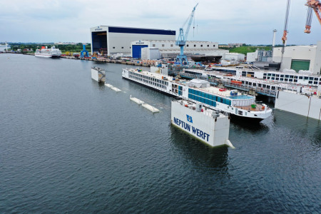 Im Jahr 2021 will Neptun Warnemünde weitere Flusskreuzfahrtschiffe sowie Maschinenraummodule für Papenburg und Turku ausliefern. 