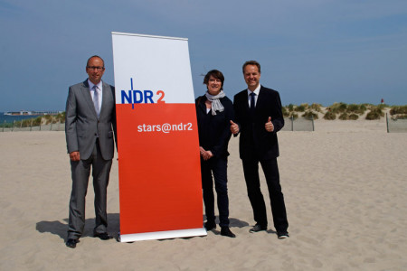 Matthias Fromm, Sabine Droste und Holger Matthäus (v.l.) freuen sich auf zwei hochkarätige Festivaltage am Warnemünder Strand. Matthias Fromm, Sabine Droste und Holger Matthäus (v.l.) freuen sich auf zwei hochkarätige Festivaltage am Warnemünder Strand.