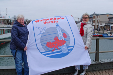 Berichten über das Veranstaltungsjahr 2023: Inge Regenthal (l.) und Astrid Voß vom Gemeinnützigen Verein für Warnemünde e.V. Berichten über das Veranstaltungsjahr 2023: Inge Regenthal (l.) und Astrid Voß vom Gemeinnützigen Verein für Warnemünde e.V.