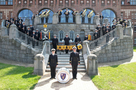 Das Marinemusikkorps Kiel gestaltet das Benefizkonzert am 1. Dezember in der Warnemünder Kirche.