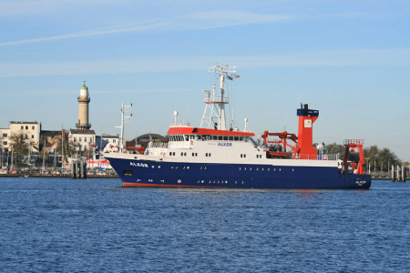 Das Forschungsschiff "Alkor" startete jetzt von Warnemünde zu einer Expedition in die zentrale Ostsee. Mit an Bord ein 11-köpfiges IOW-Forscherteam, das die Methan-Produktion von Zooplankton untersucht.