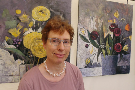 Auch die Malerin Andrea Sroke wird ihre Arbeiten auf dem Kunsthandwerkermarkt in Warnemünde präsentieren.