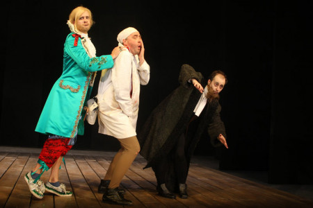 Der Theaterbus fährt auch zur Premiere von "Der Geizige", eine Komödie von Molière in der Regie von Intendant Sewan Latchinian. 