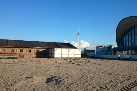 Bayrischer Hüttengaudi am Strand von Warnemünde.