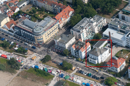 Der rot markierte Bereich zeigt die einstige Heinkel Villa in der Warnemünder Seestraße. Foto: Günther Rausch