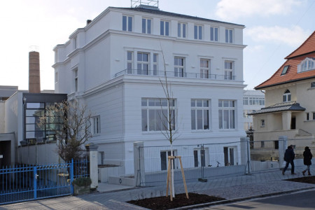 Die IOW-Villa in der Seestraße 15 konnte zur Nutzung übergeben werden. In der Woche vor Ostern soll das "Schaufenster Ostseeforschung" eröffnet werden.