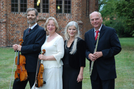 Robert Hartung, Annegret Knoop, Renate Zimmermann und Andreas Knoop (v.l.) spielen "Barockmusik ein wenig anders"