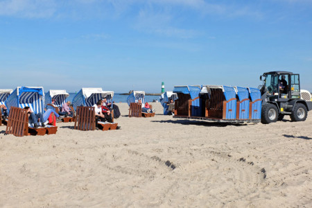 Offiziell startet die Saison in der Strandoase Treichel erst morgen, doch schon heute nutzen viele Sonnenanbeter die Gunst der Stunde und das schöne Wetter.