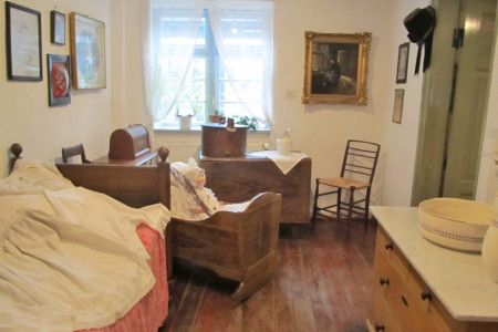 Das Heimatmuseum gewährt seinen Besuchern auch einen Blick in ein Schlafzimmer aus längst vergangenen Zeiten.