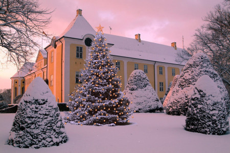 Weihnachtsmarkt auf Schloss Gavnø in Dänemark.
